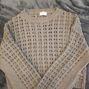 Allie Rose Olive Green Sweater. Crop But Not Too Cropped. Size Small.